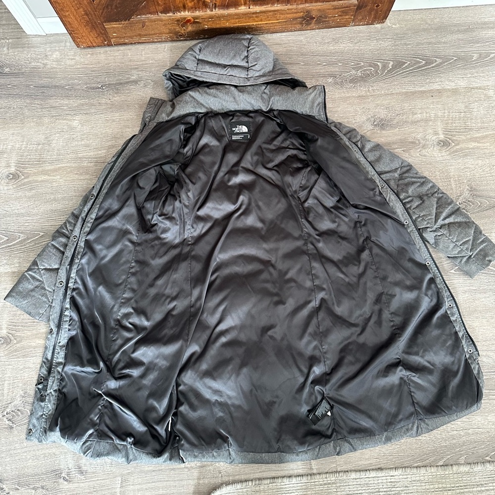 The North Face - Women’s Goose Down Parka - Size Small - Picture 5 of 10